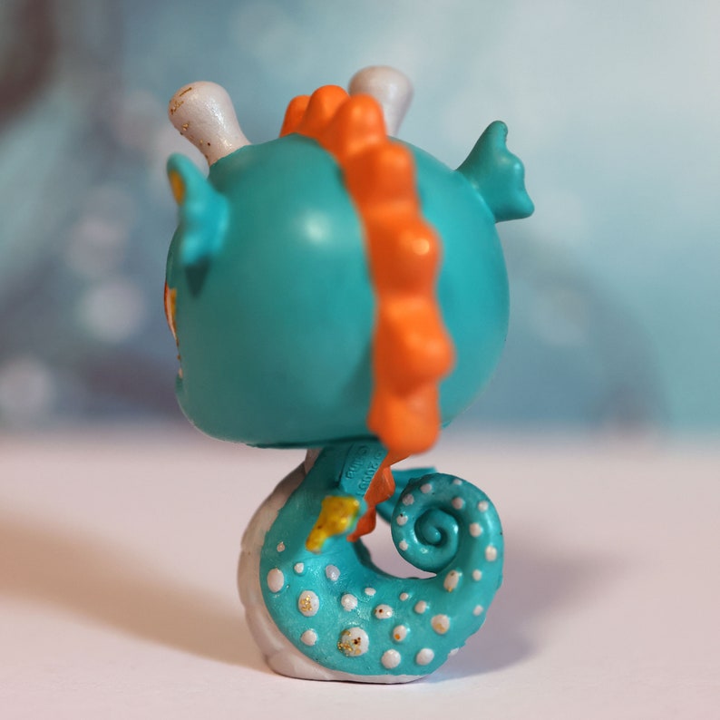 Coral Reef Biome clara Glass Eye Sea Horse piaslittlecustoms OC