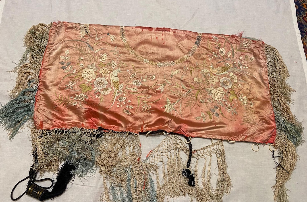 Antique Qing Dynasty Silk Pouch: Hand Embroidered Chinese Textile - Etsy