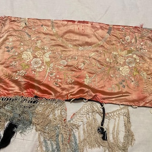 Antique Chinese Textile Vintage Chinese Textile Pouch Antique Chinese Qing Dynasty Hand Embroidery  Silk  Panel Purse pouch