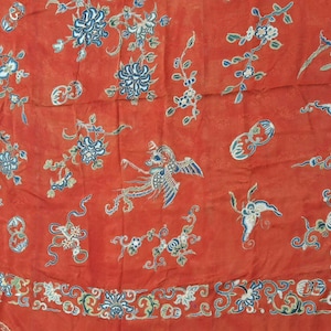 Antique Qing Dynasty Embroidery , Forbidden Stitched Peking Embroidered Wall Hanging Collectable Textile Fragment , rare shape Bats , Birds