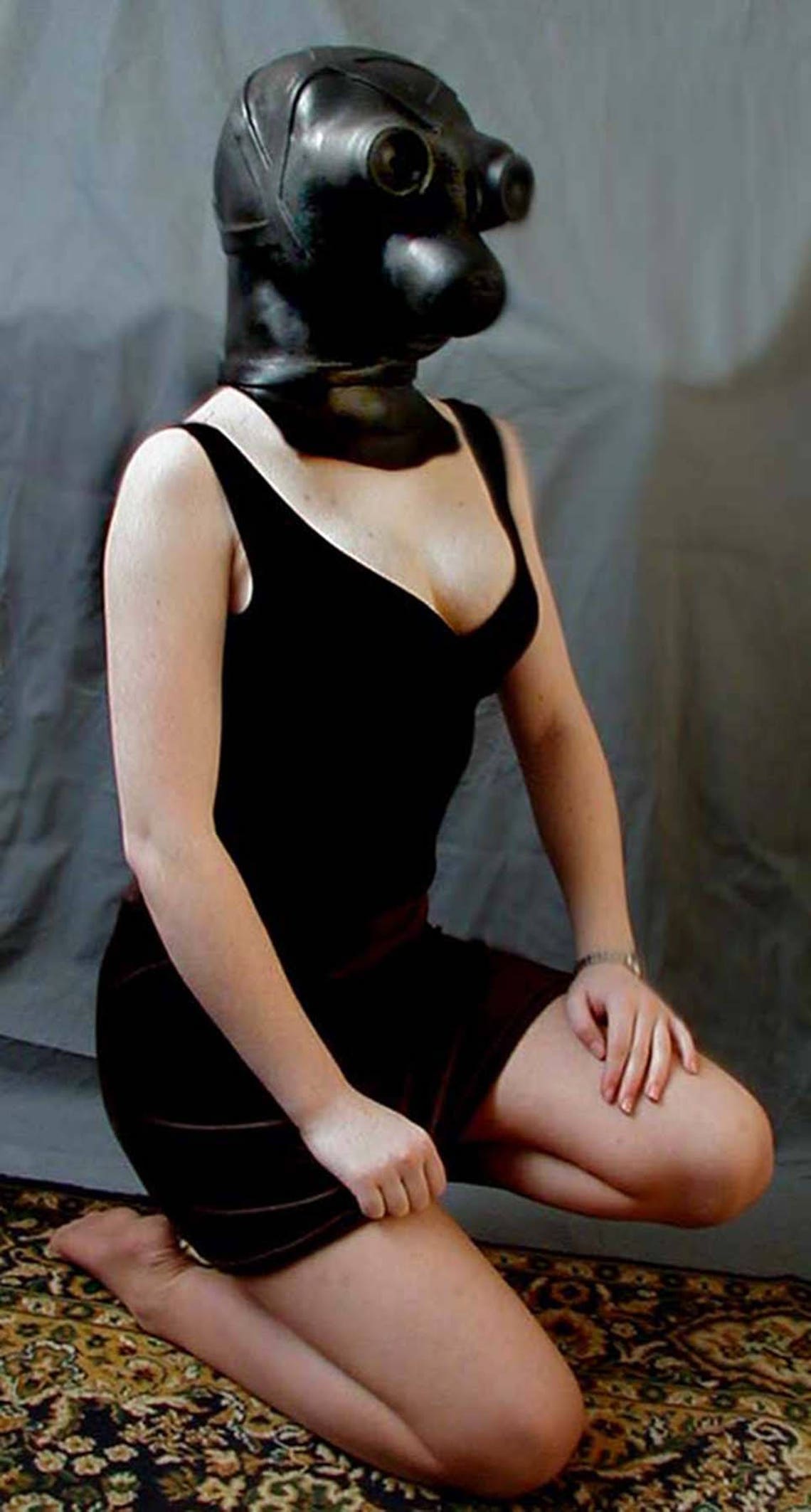 Sadist's Fancy Latex Gas Mask