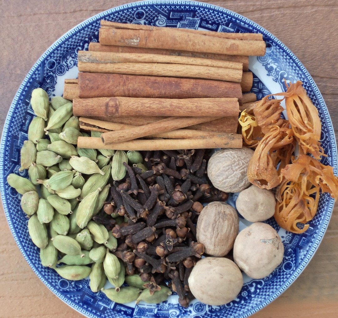 Pumpkin Spice (whole) for Lattes and Pies