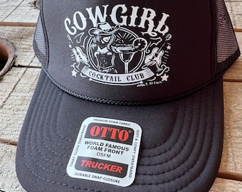 Black & White Retro Cowgirl Trucker Hat for Cocktail Lovers
