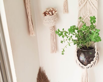 Macrame plant hanger, large wall ceiling hanging planter, bohemia plant holder, scandi nordic home gift, 70s bohemian retro vintage style