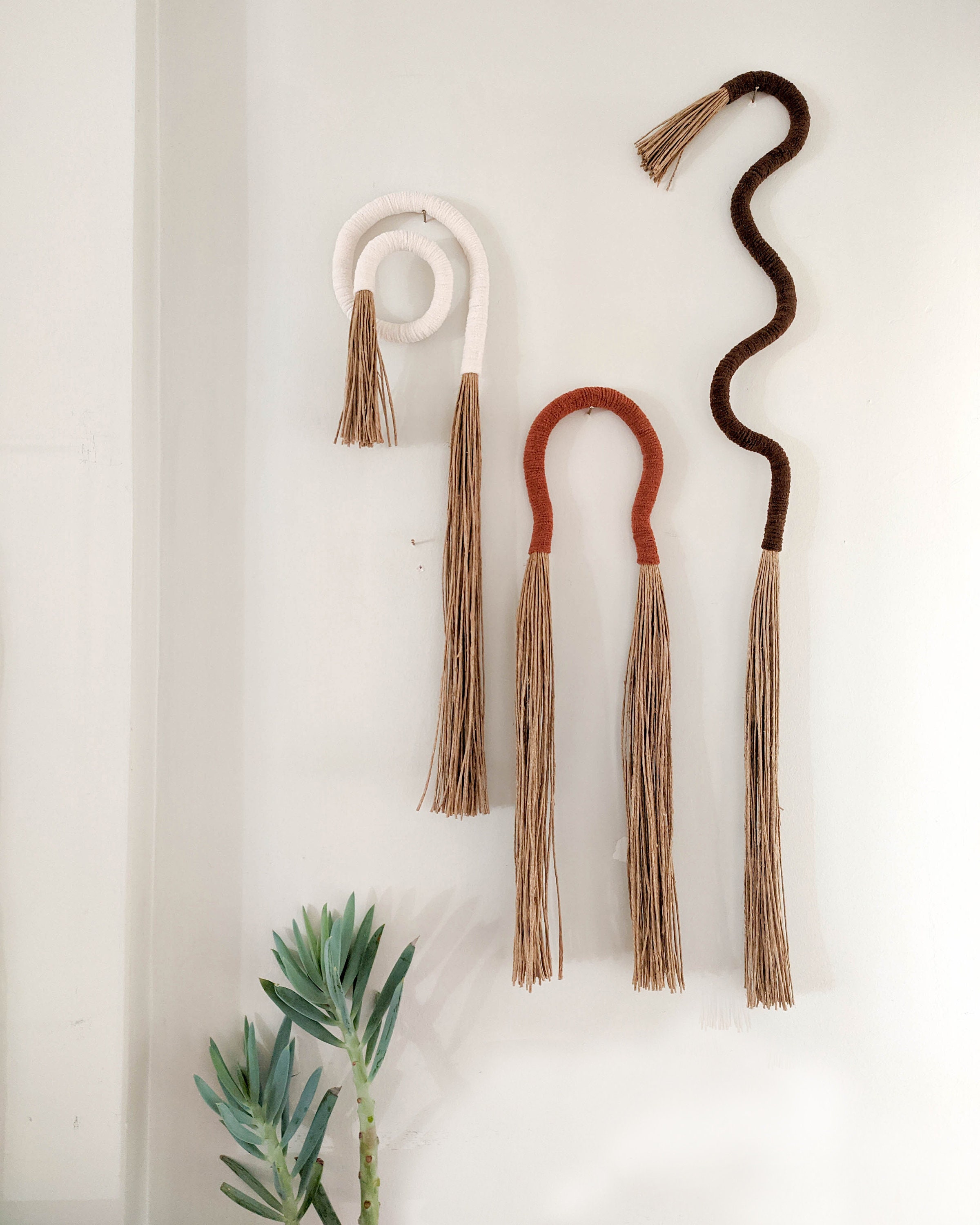 Squiggle Wall Art, Wrapped Wall Hanging Wavy Form, Modern Minimalist ...