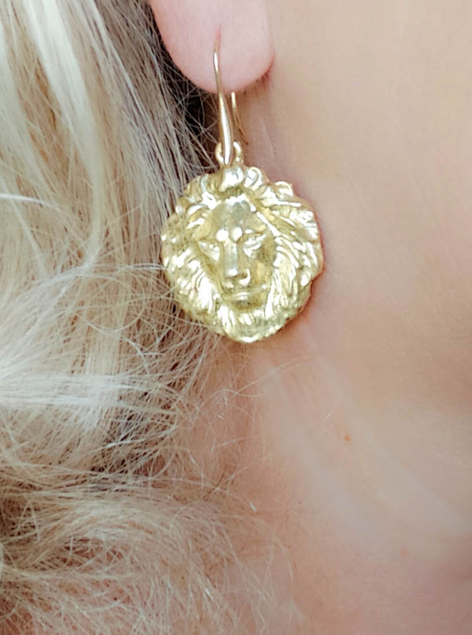 Oro leoni earrings Clearance