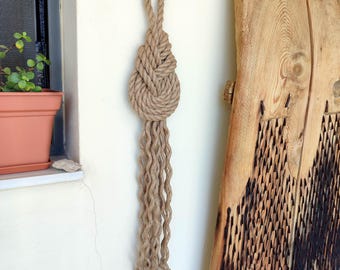 Pipa knot wall hanging in jute, large nautical rope art, minimalist coastal decor, organic fiber wall sculpture