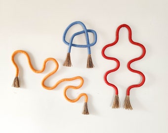 Colorful squiggle wall art, curvy wall hanging, modern decorative curve, playful wall accent, wavy fiber sculpture, set of 3
