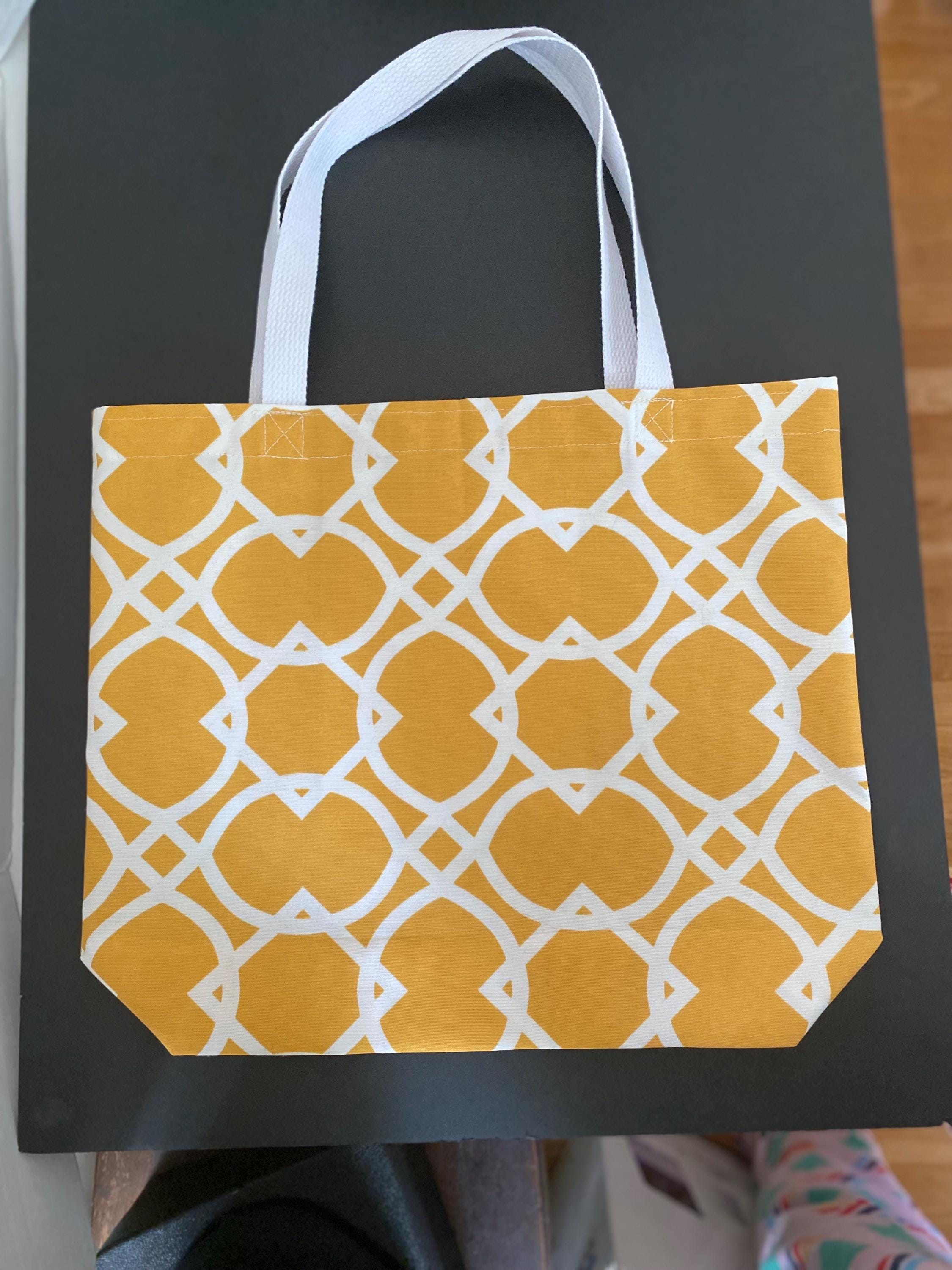 黄色と白の幾何学模様のオープントートバッグ、食料品、マーケット