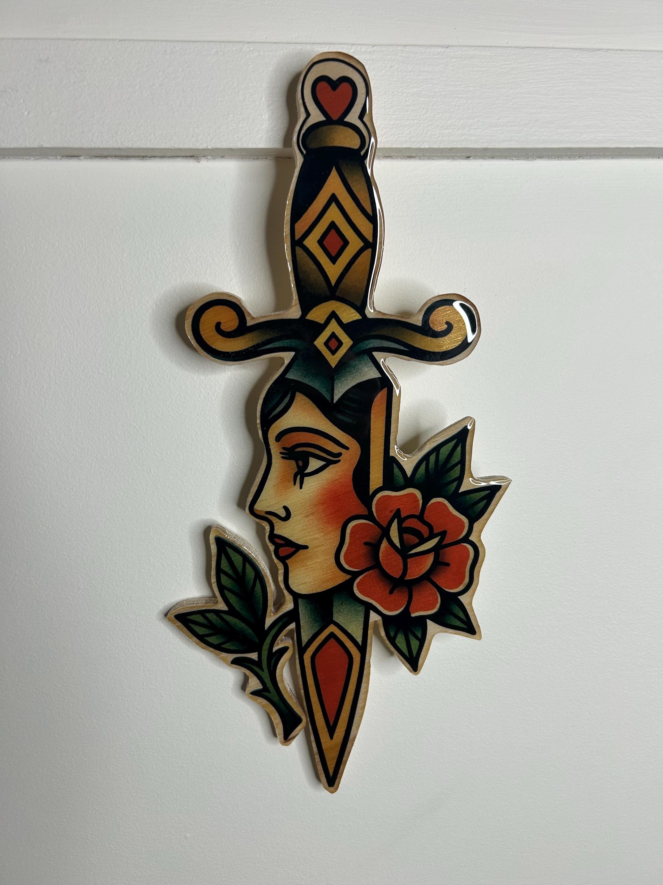 カーリー神 タトゥーフラッシュ アートパネル　ウッドウォールアート tattoo Handmade Tattoo Dagger Wall Art – Americana Woman Face Decor - Etsy
