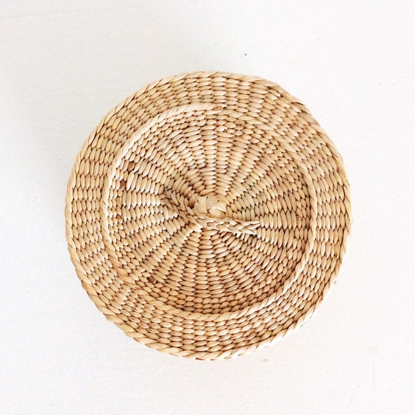 Vintage Nesting Basket, Seagrass Basket, Jewelry Holder, Tabletop Decor, Boho Decor, Modern Decor, Farmhouse Decor