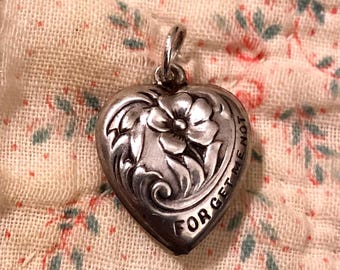 1940's Vintage Sterling Silver Forget Me Not Flower Puffy Heart Charm