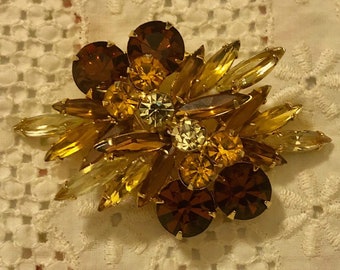 Beautiful Vintage Multi-Color Russet Brown, Yellow, Butterscotch Rhinestone Brooch Pin