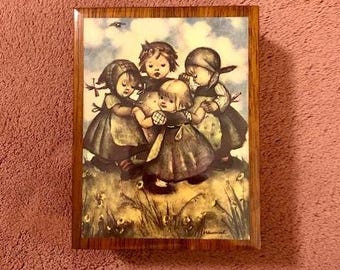 Vintage Hummel House of Goebel Italy Ring Around the Rosie Sound of Music Wooden Music Box