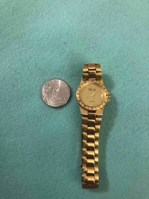 1970's Women's Goldtone Gruen Wristwatch - image 9