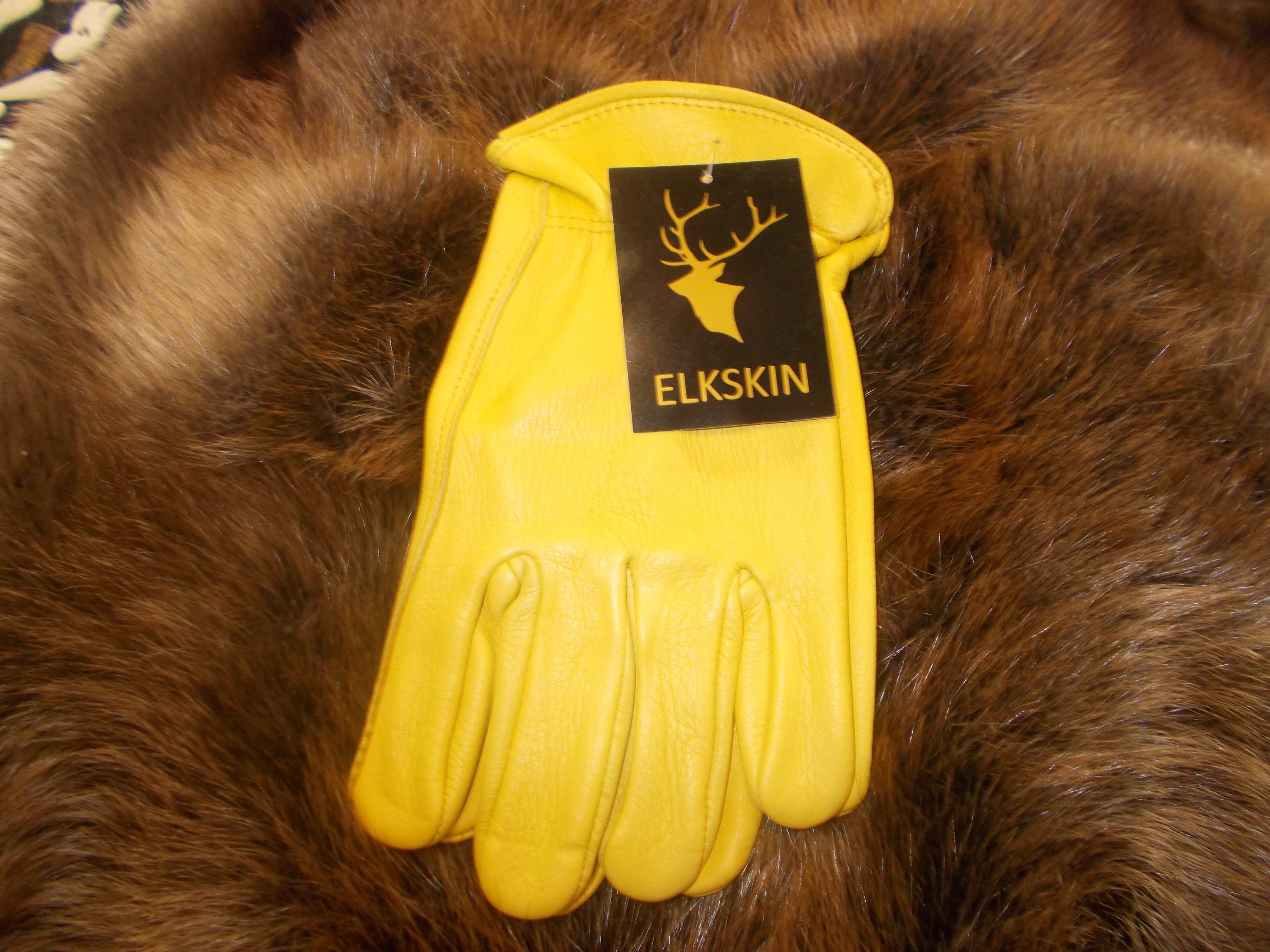 Genuine Elk Skin Glove Very Nice Soft Leather Gloves Comes in Med Lg Ex