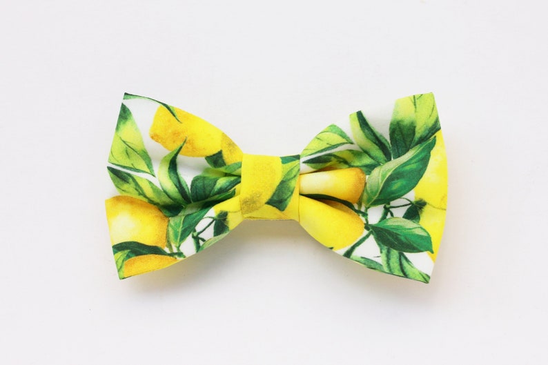 Lemon pattern bow tie for men,yellow bow tie for grooms,shabby chic wedding,groomsmen gift,summer spring wedding inspiration 2024,botanical image 2