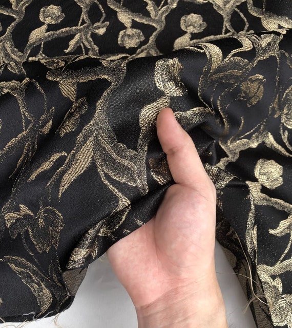 green emerald velvet dress Luxury Black V-Neck Mermaid Evening Gown with 3D Lace, Sequins, and Long Sleeves for Women main image 1