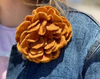 Orange Flower Felted Brooch, Valentine's day Gifts, Flower Brooch, Felted Flower Brooch, Felted Flower pin, Wool Jewelry, Wool Brooch,