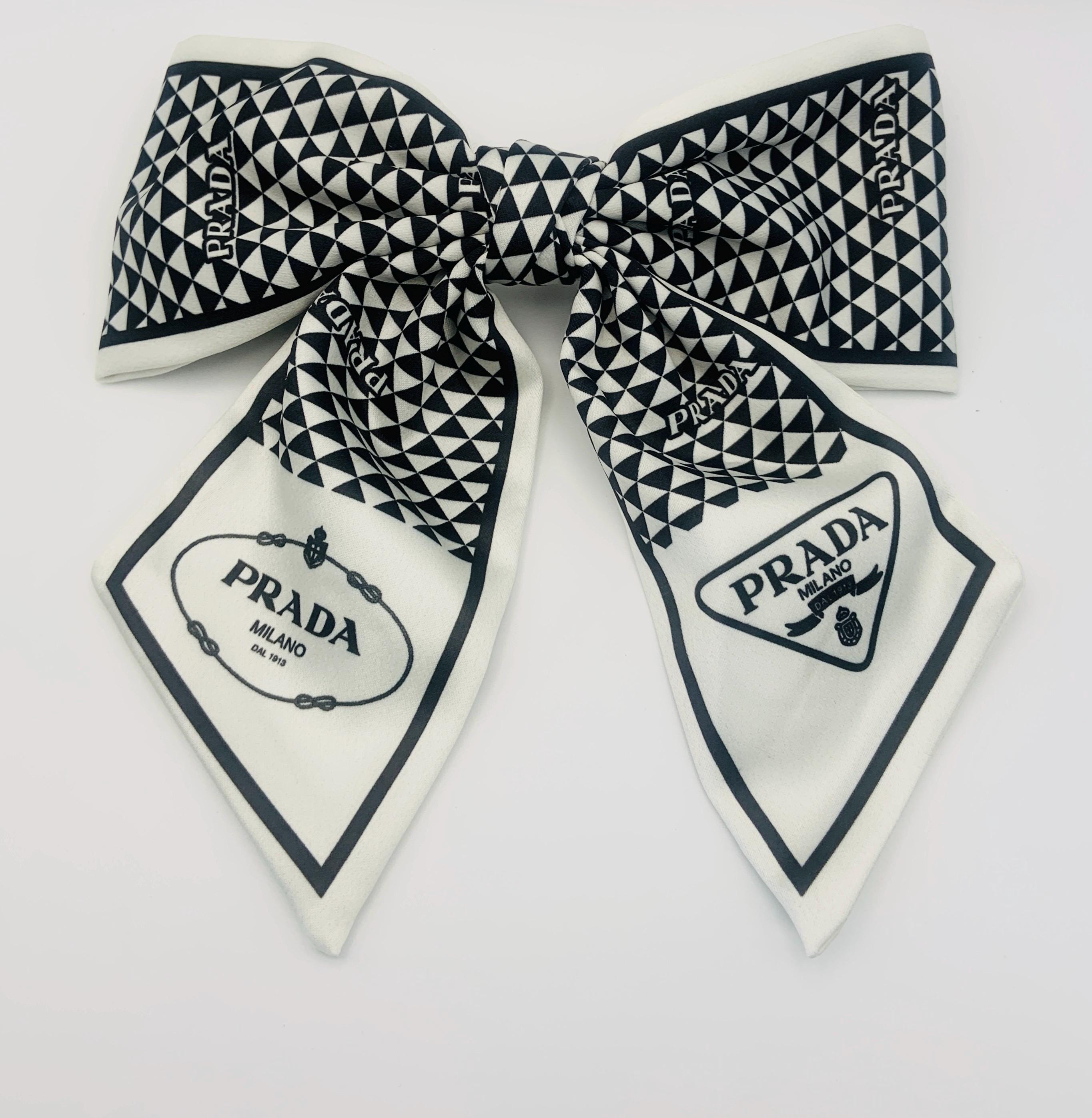 Prada white and black  Ribbon Black Velvet Hair Clip | PRADA main image 4