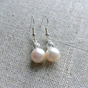Stylish Natural Freshwater Pearl Earrings - June Birthstone