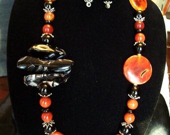 Fire Crab  AGATE, Black Agate  and Black Onyx Necklace / Earring Set