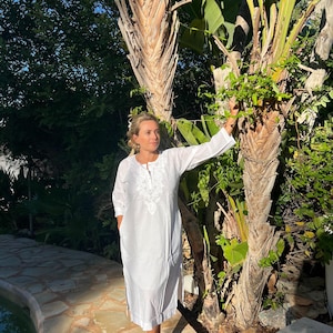 White  cotton tunic blouse, holiday outfit , resortwear, cruise wear , white blouse, hand embroidery top , white dress , top , summer shirt