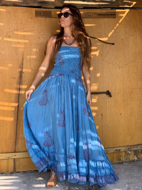 Hippie Style Maxi Dress With Sexy Open 
