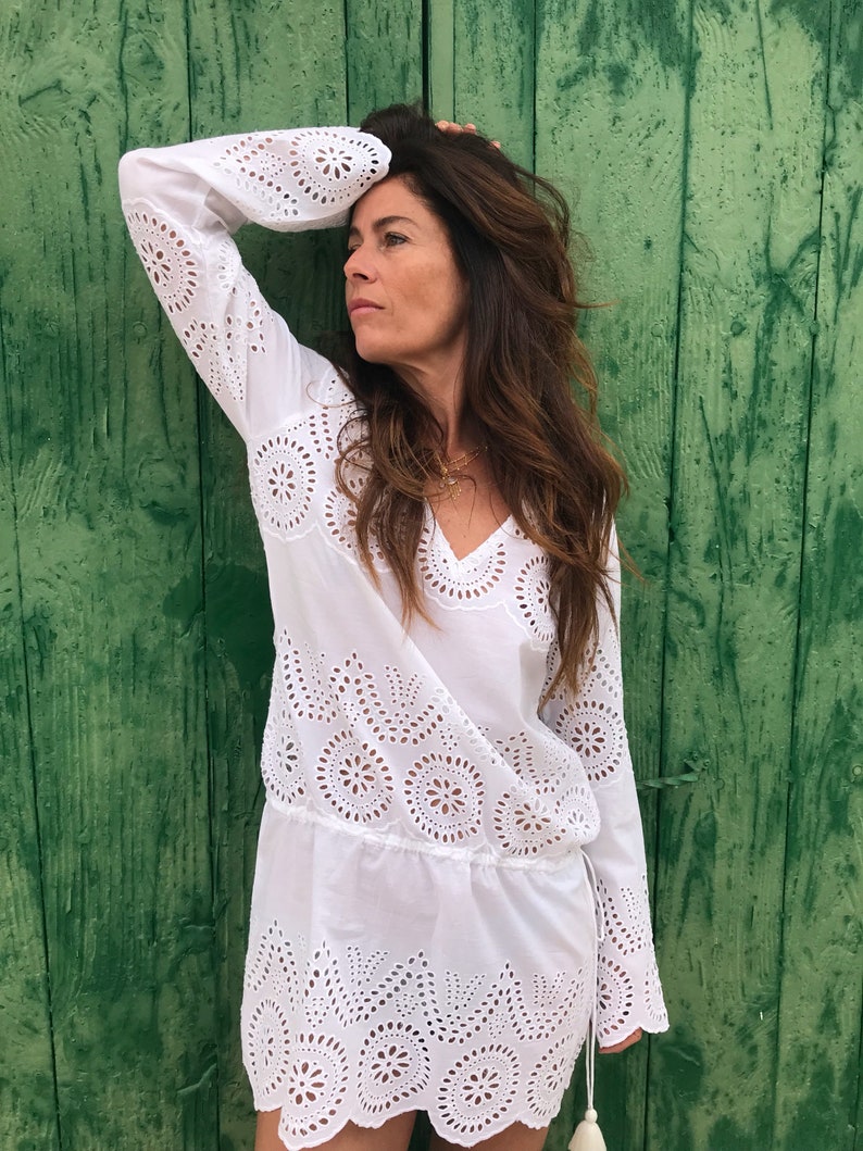 White Ibiza tunic dress in soft cotton with lace embroidery