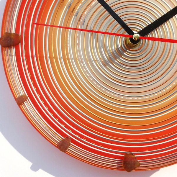 Horloge murale, Art du verre, Décoration murale, Cadeau pour la maison, Verre peint, Horloge ronde, Horloge orange, Horloge en verre, Décoration d'intérieur artistique, Design moderne