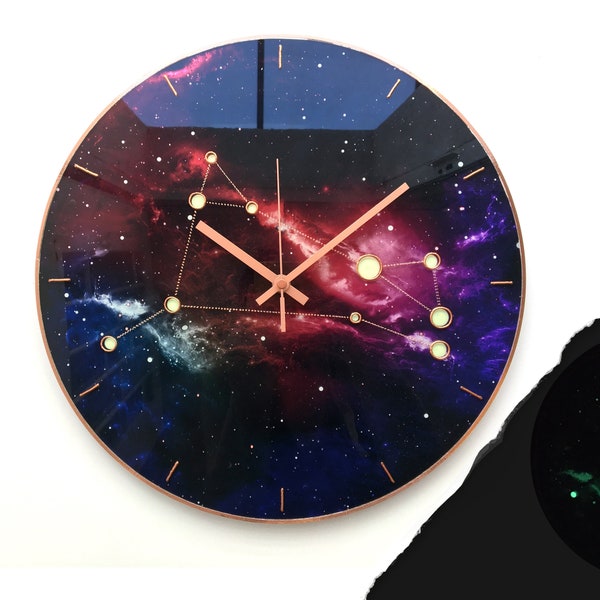 Signe du Bélier, cadeau Bélier, horloge céleste, horloge murale étoiles, déco constellation, phosphorescente dans le noir, déco cosmos, cadeau pour lui, horloge sombre