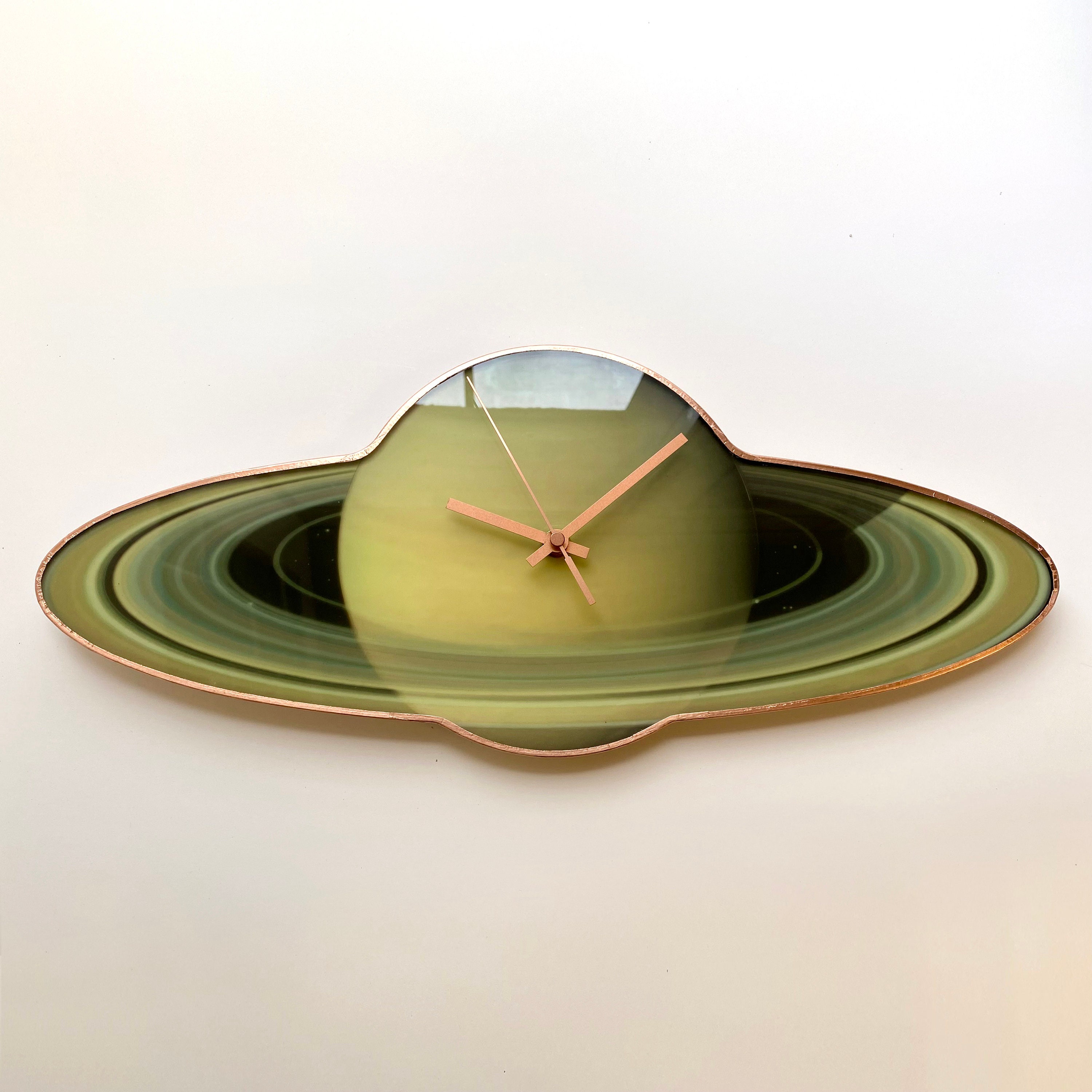 Saturn Planet Clock in Special Glass Shape: Glowing Celestial