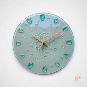 Wandklok van gerecycled glas: grijs, minimalistisch decor, glow in the dark, stille klok van 10 inch