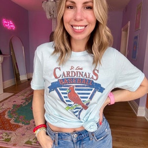 Distressed Cardinal T-shirt / Saint Louis Baseball / Baseball Sweatshirt T-shirt / Gift for husband or bestie