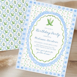 Invitación de cumpleaños para la abuela millenial, lirio de los valles, diseño floral vintage, plantilla editable, borde festoneado, estilo fiesta en el jardín 152