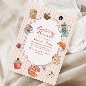 Convite para Brunch de Aniversário, Modelo Editável de Listras Rosa, Convite Vintage para Chá da Tarde, Design Criativo para Brunch, Convite Retro para Chá de Bebê 222