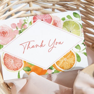 Tarjeta de agradecimiento con cítricos, nota de agradecimiento con frutas de verano, tarjeta botánica, naranjas, limas, pomelos, limones, plantilla editable para hacer uno mismo 151