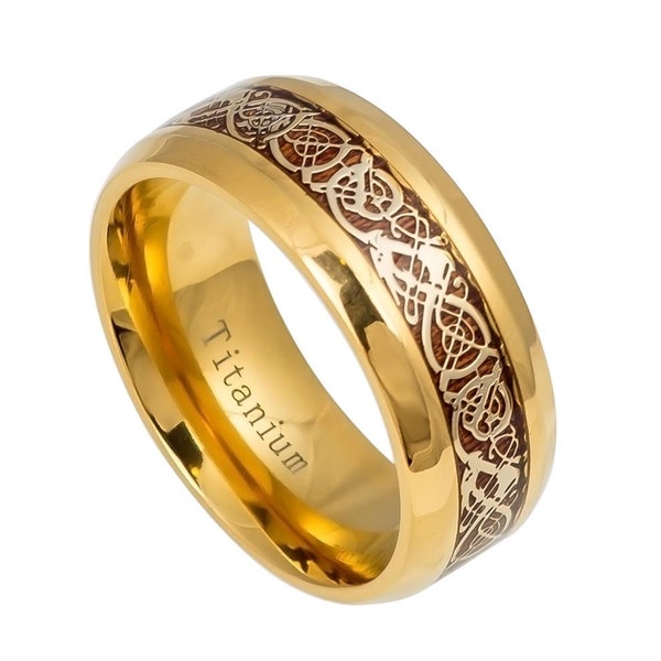 Bague en titane plaqué or jaune 9 mm, gravure gratuite, bague gravée personnalisée personnalisée, bague en titane incrustée de dragon celtique sur bois de rose