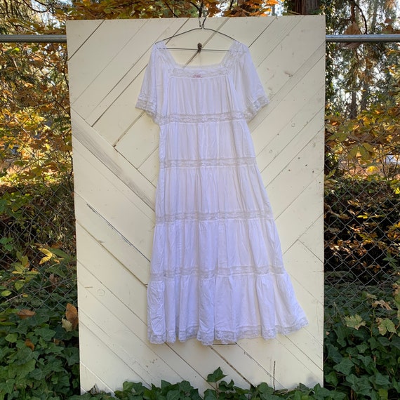 Plus size Lace Dress