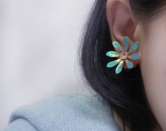 Pendientes de crisantemo, pendientes de flores con purpurina hechos a mano, opción de clip.