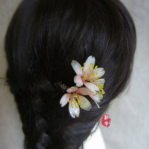 The cherry blossom hair stick, Hanfu Hair Pin，Retro Hair Clips，Glazed Flower Hairpin，sakura Hair Stick ，Hair Accessories,   Gift of spring