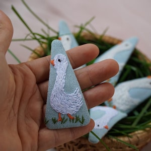 Pinzas para el cabello bordadas a mano
