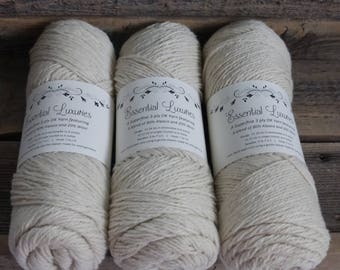 Superfine 3 ply DK Alpaca Yarn in Cream - Alpaca - Wool Blend