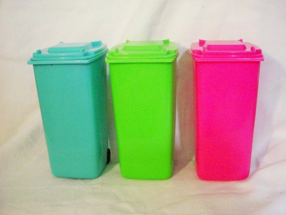 barbie trash can
