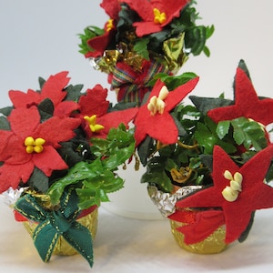 Mini Poinsettia for Holiday Decorating! Miniature Christmas Floral Arrangement Play Scale 1:6 Potted Plant For 11.5- 12&quot; Fashion Dolls