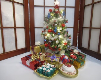Mini 11.5" Christmas Tree Lighted Patriotic 1:6 Play Scale 8 Wrapped Gifts Miniature Holiday Food #P9 Free USA Ship