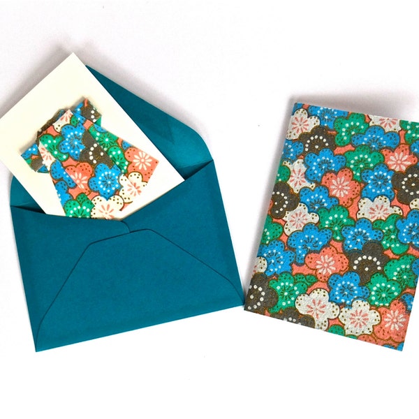 Buch Mini-Japanpapier (7 x 10 cm) + Karte Kimono Origami Mini (6 x 9 cm). 72 Seiten, Zeilen.