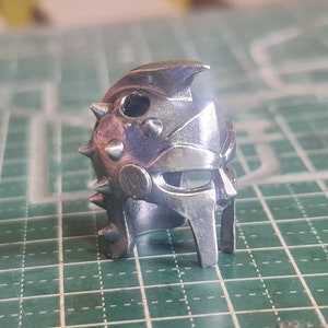 Gladiator maximus helmet lanyard bead