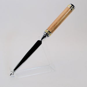 Abrecartas Majestic hecho a mano de roble con barril de whisky Jack Daniels, acabado dorado y cromado