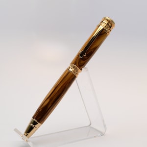 Bethlehem Olive Wood Faith, Hope, Love pen in Gold Finish